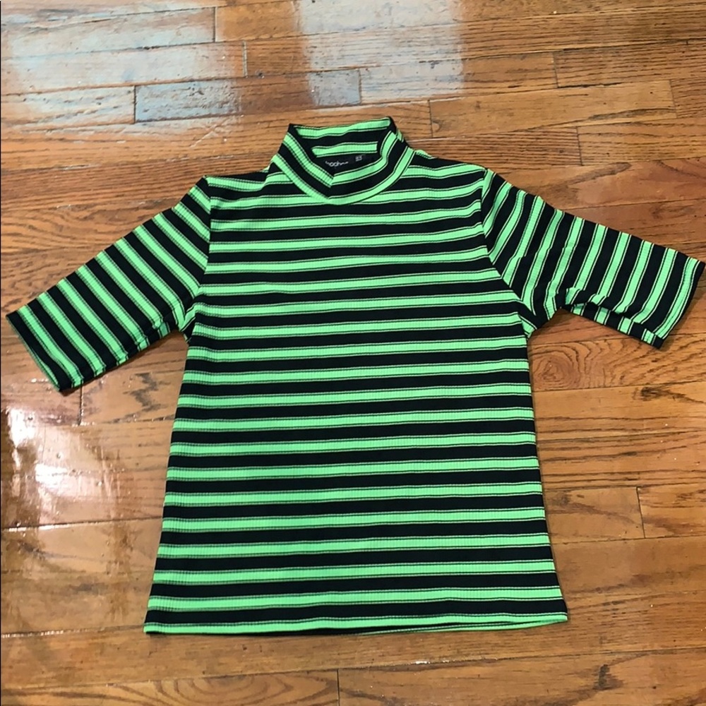 striped mock turtleneck Billie Ellish colors